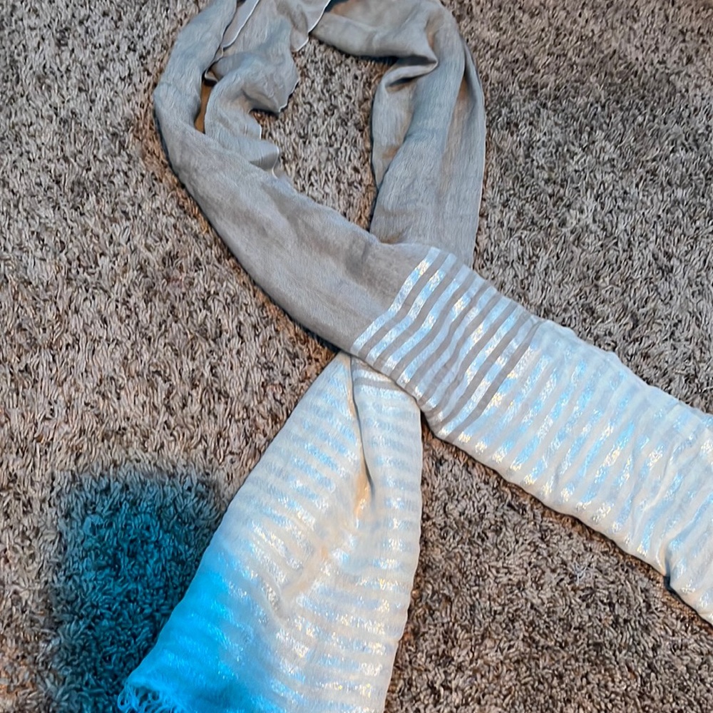 Mom scarf
